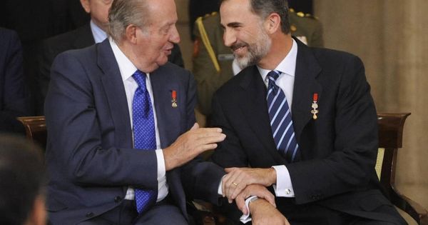 Foto: Don Juan Carlos, junto a su hijo, Felipe VI. (Getty)