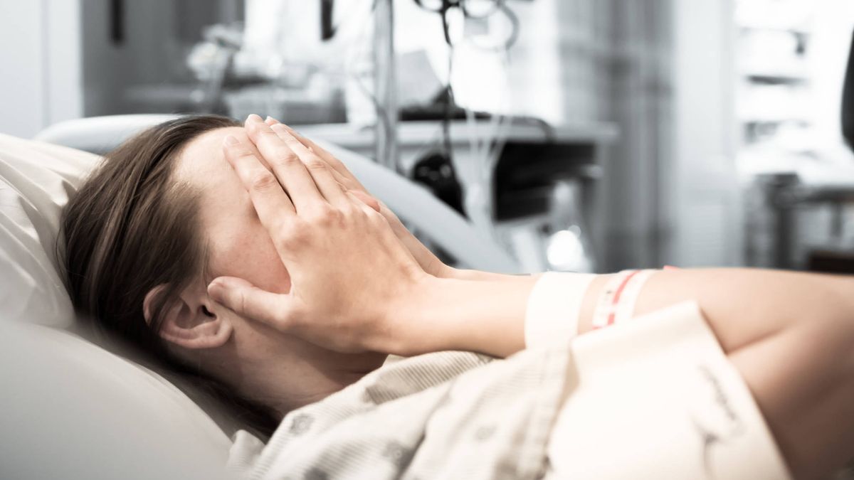 Por qué les cuesta tanto a los médicos entender el dolor ajeno