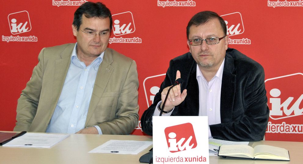 El coordinador general de IU en Asturias, Jesús Iglesias (d), y  Ángel González. (EFE)