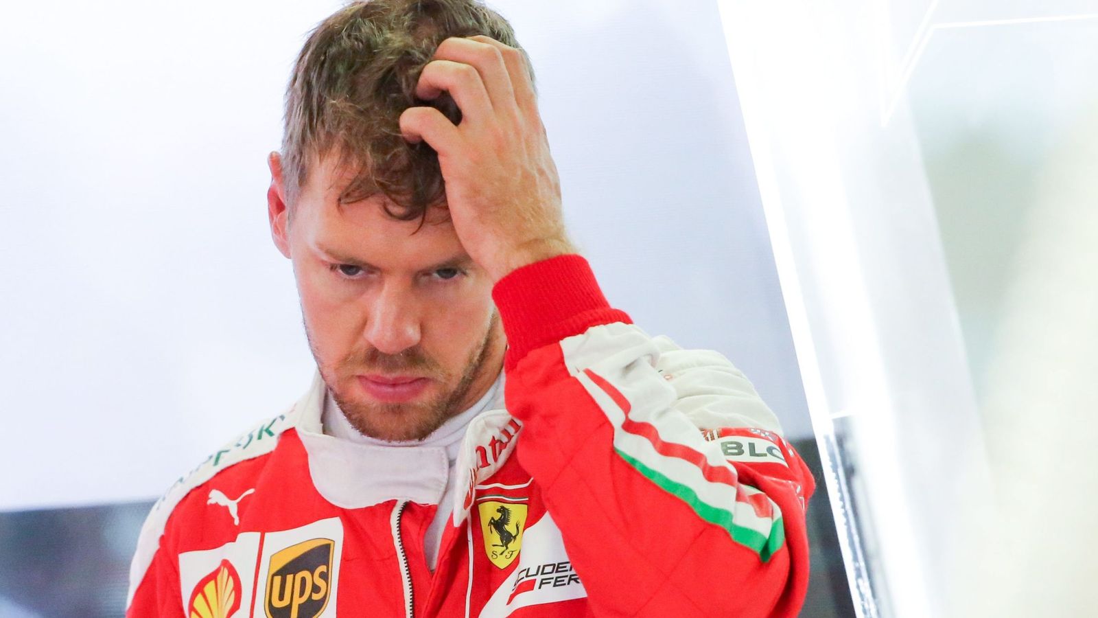 Foto: Sebastian Vettel en su box durante este GP de Japón.