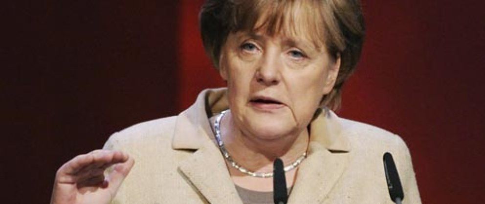 Foto: Merkel valora que el acuerdo sobre Grecia es "importante para la estabilización del euro"
