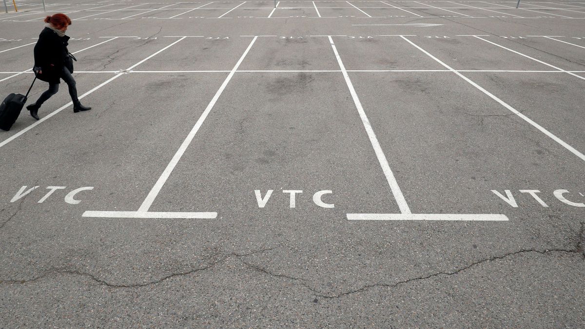 Valencia aprueba el Decreto que obliga a contratar VTC 15 minutos antes
