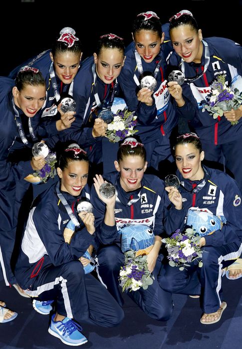 Foto: Las chicas posan con su medallas tras un nuevo triunfo.
