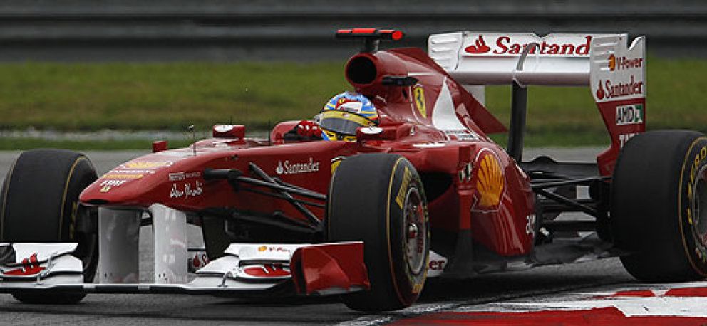 Foto: Victoria de Hamilton por delante de los Red Bull, Alonso séptimo
