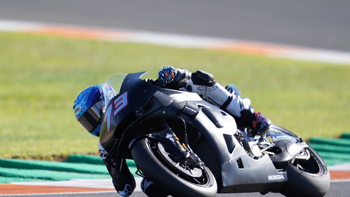El accidentado estreno de Álex Márquez con la Honda de MotoGP