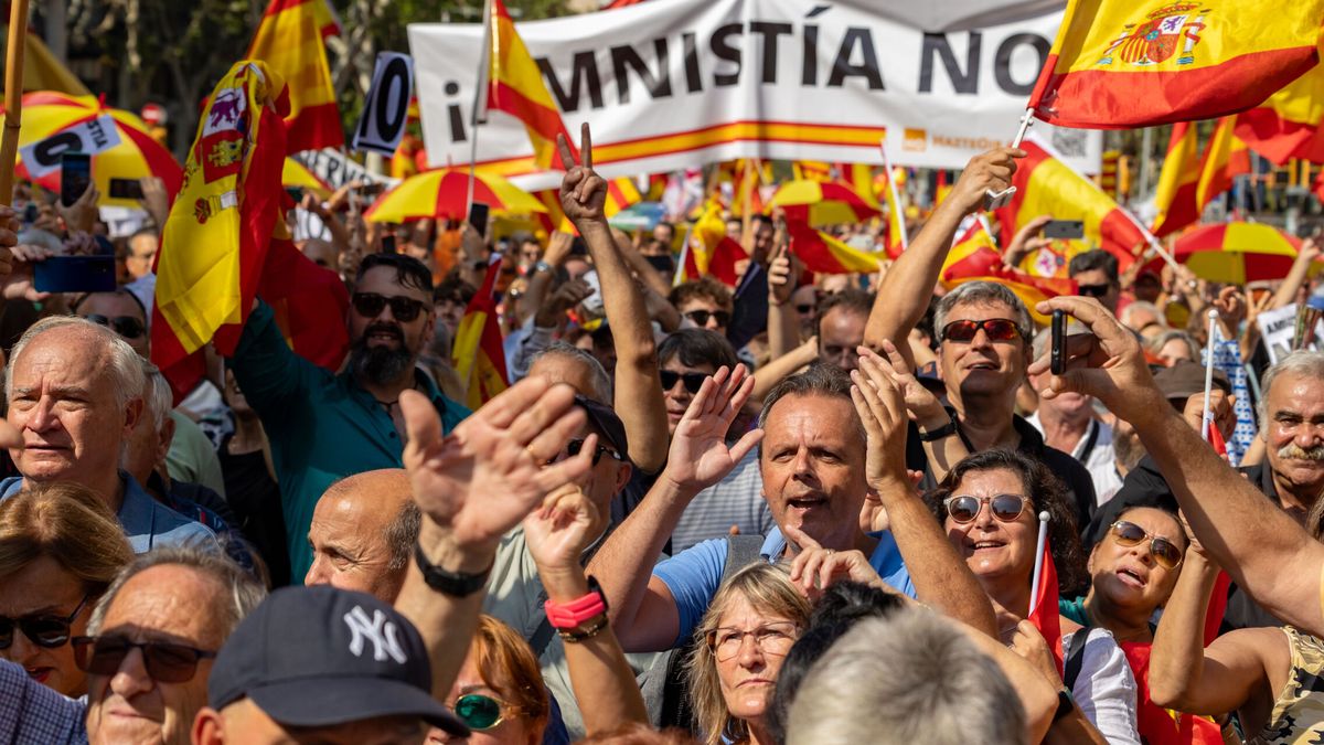 La mayoría de los catalanes rebate a Sánchez en la calle