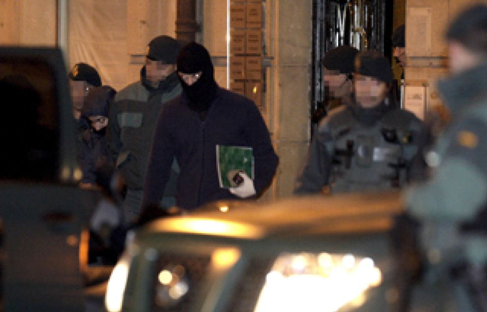 Foto: Los detenidos habían hecho llegar al ex jefe de ETA, 'Thierry', información sobre objetivos de la banda