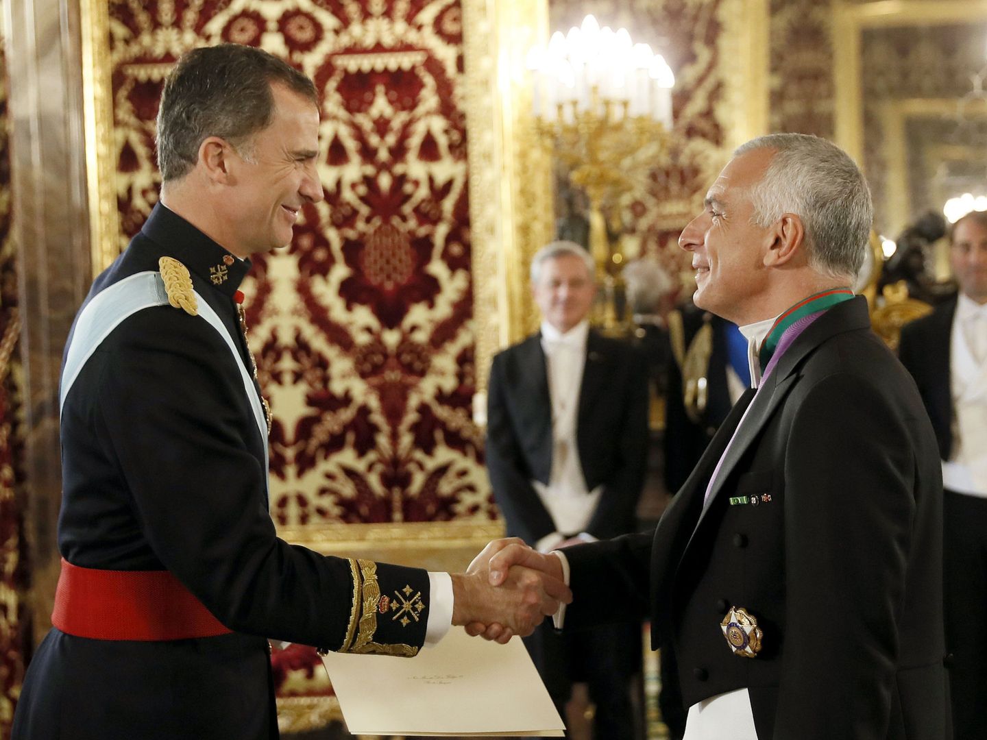 Stefano Sannino, durante la presentación de sus cartas credenciales al rey Felipe VI, en el Palacio Real. (EFE/Chema Moya)