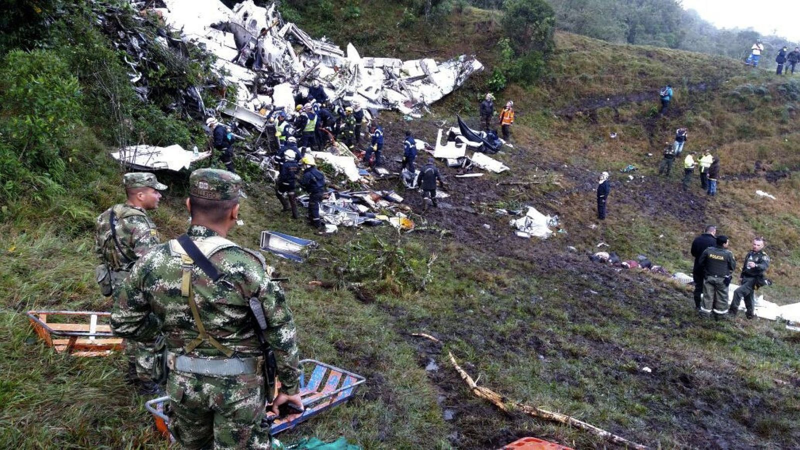 Foto: Restos del avión accidentado en el municipio de La Unión, departamento de Antioquia (Colombia). (EFE)