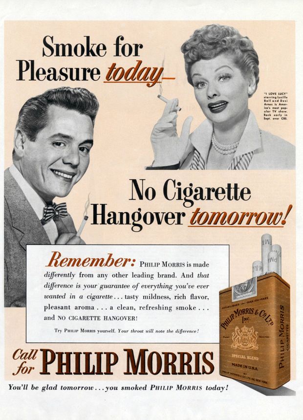 Anuncio de Phillip Morris con Lucille Ball y su marido de protagonistas. (CP)