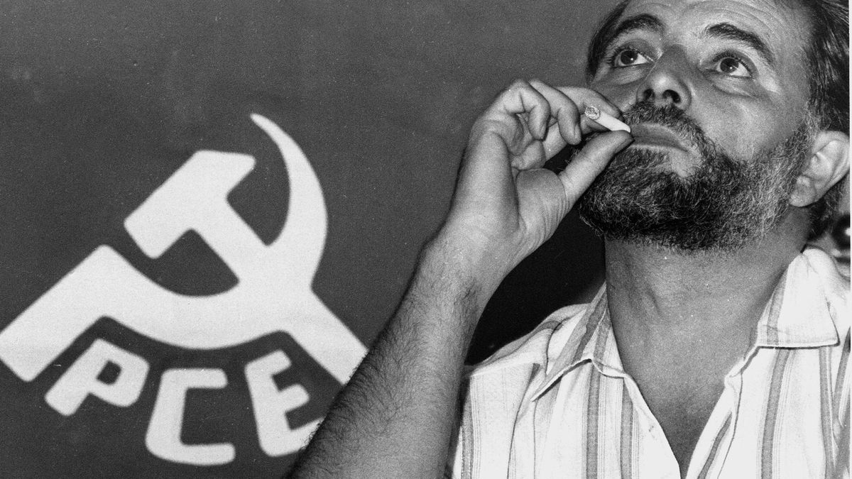 Julio Anguita, el 'maestro' comunista que construyó IU y guió a la nueva izquierda