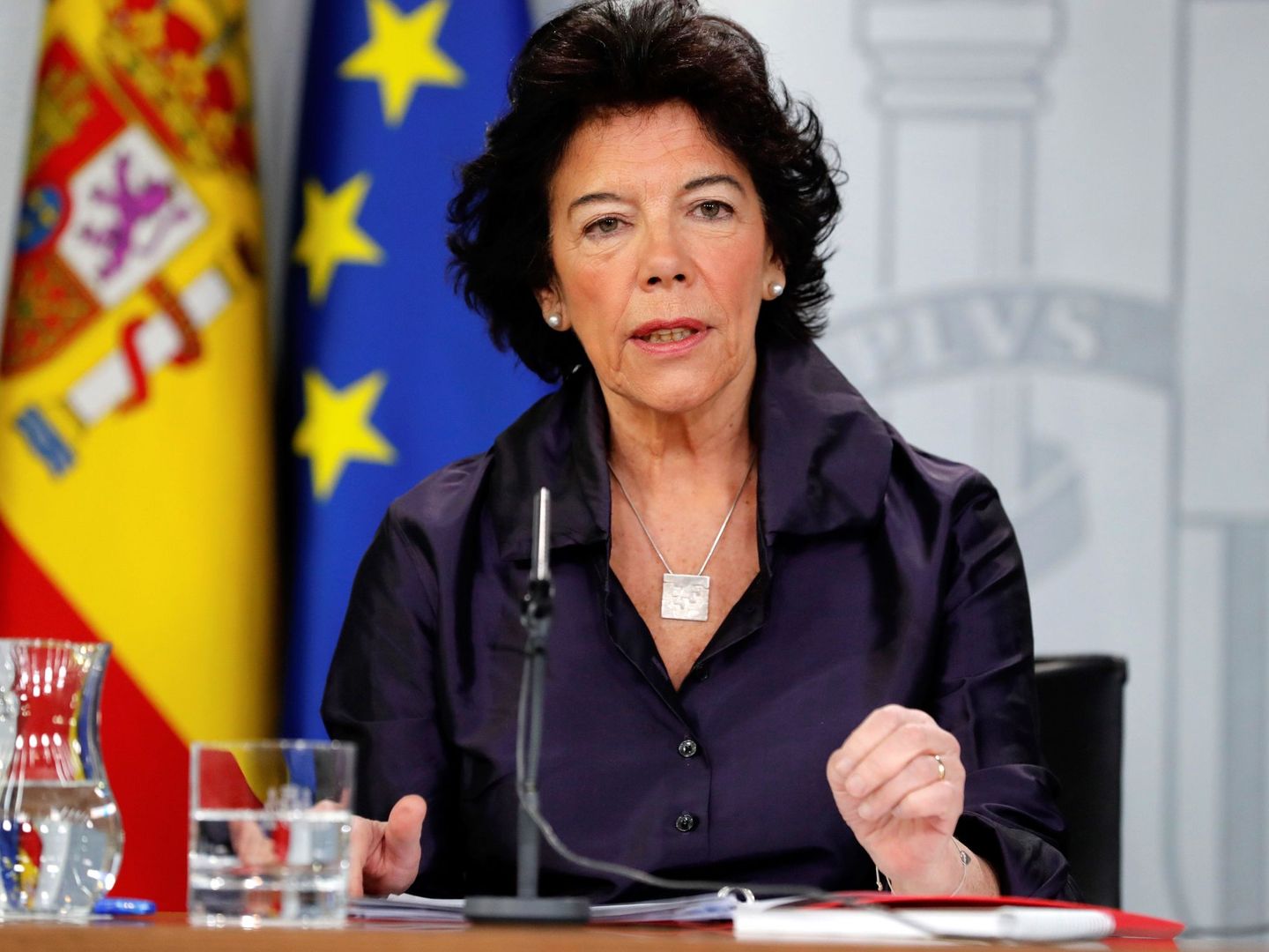 La portavoz del Gobierno, Isabel Celaá, durante una rueda de prensa celebrada tras la reunión del Consejo de ministros (EFE)