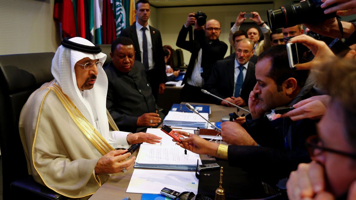 La OPEP extiende los recortes de petróleo tras la decisión de Trump de vender reservas