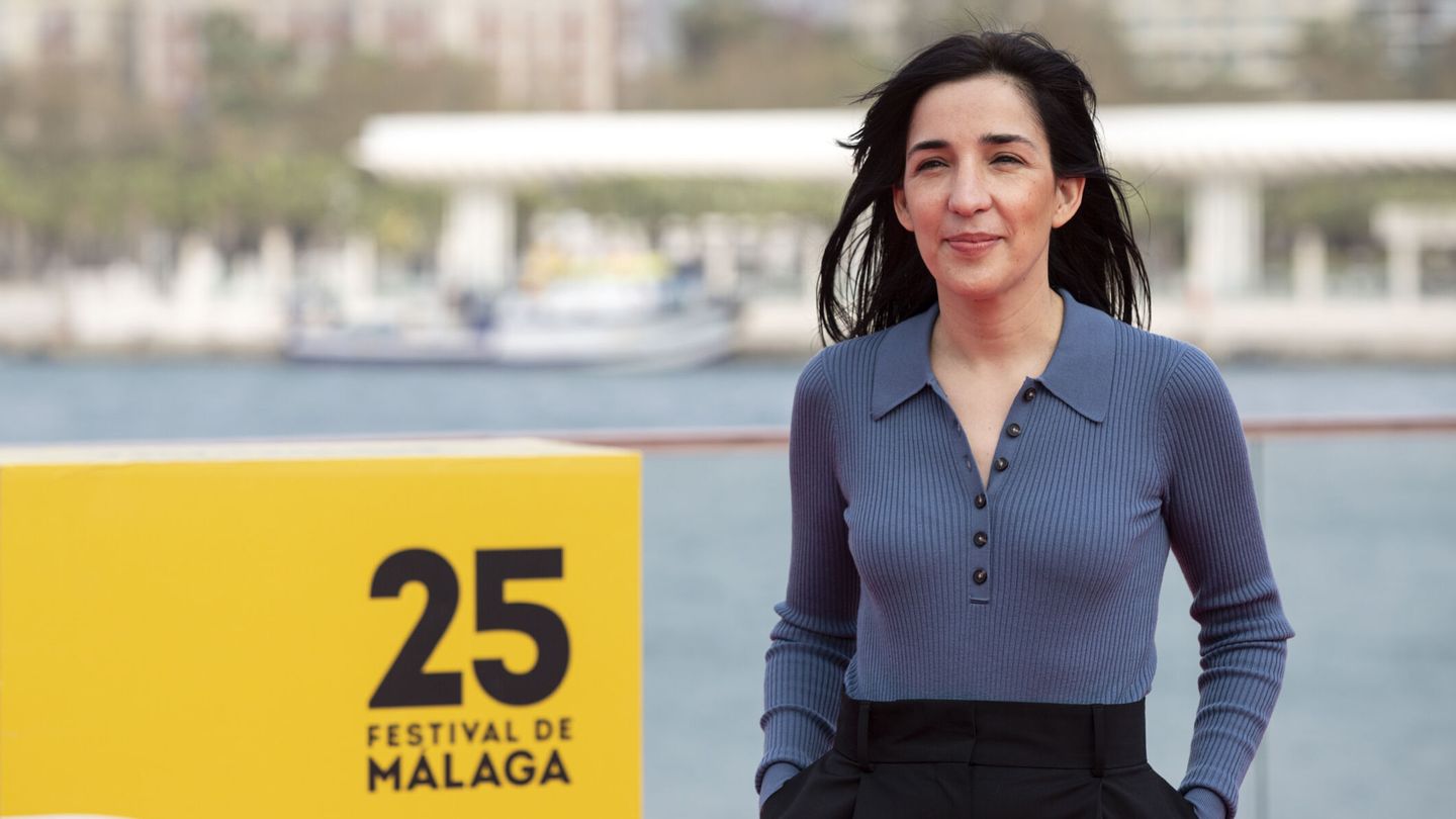 La directora de cine Alauda Ruiz de Azúa posa durante la presentación del largometraje 'Cinco lobitos', en el Festival de Cine de Málaga. EFE Daniel Pérez 