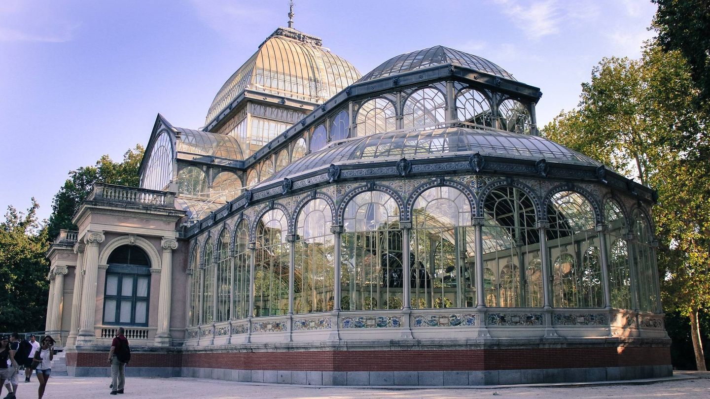 El Palacio de Cristal es uno de los reclamos del Retiro. (Cortesía)