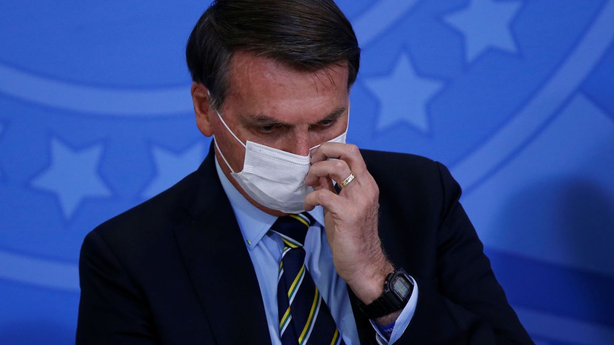 Bolsonaro se hace una radiografía de pulmón y un nuevo test de covid-19 tras tener fiebre