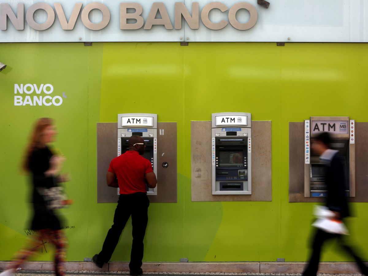 Foto: Oficina de Novo Banco en Lisboa. (Reuters)
