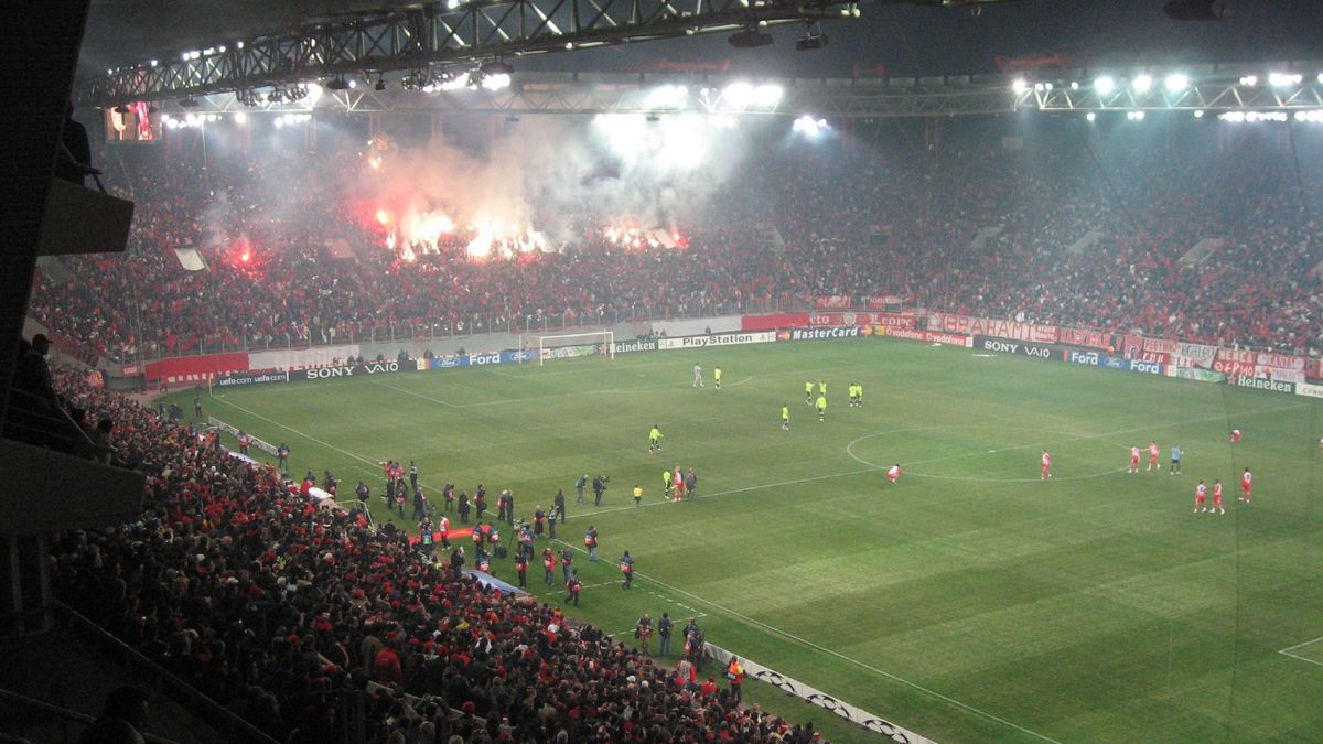 La UEFA apaga el 'infierno' de Míchel para  los octavos de Champions frente al United