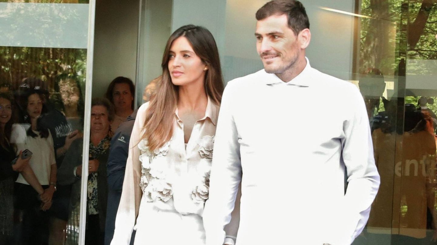Iker Casillas y Sara Carbonero, en una imagen de archivo en Portugal. (EFE)