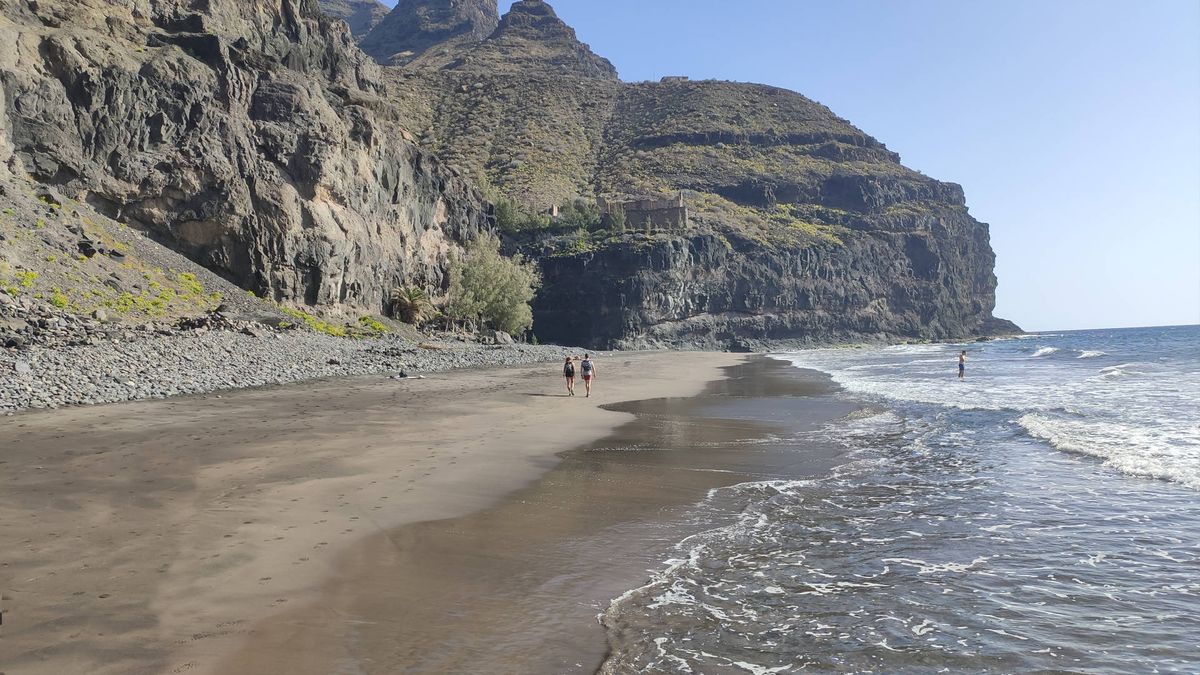 La playa de Güigüí: un paraíso virgen en España