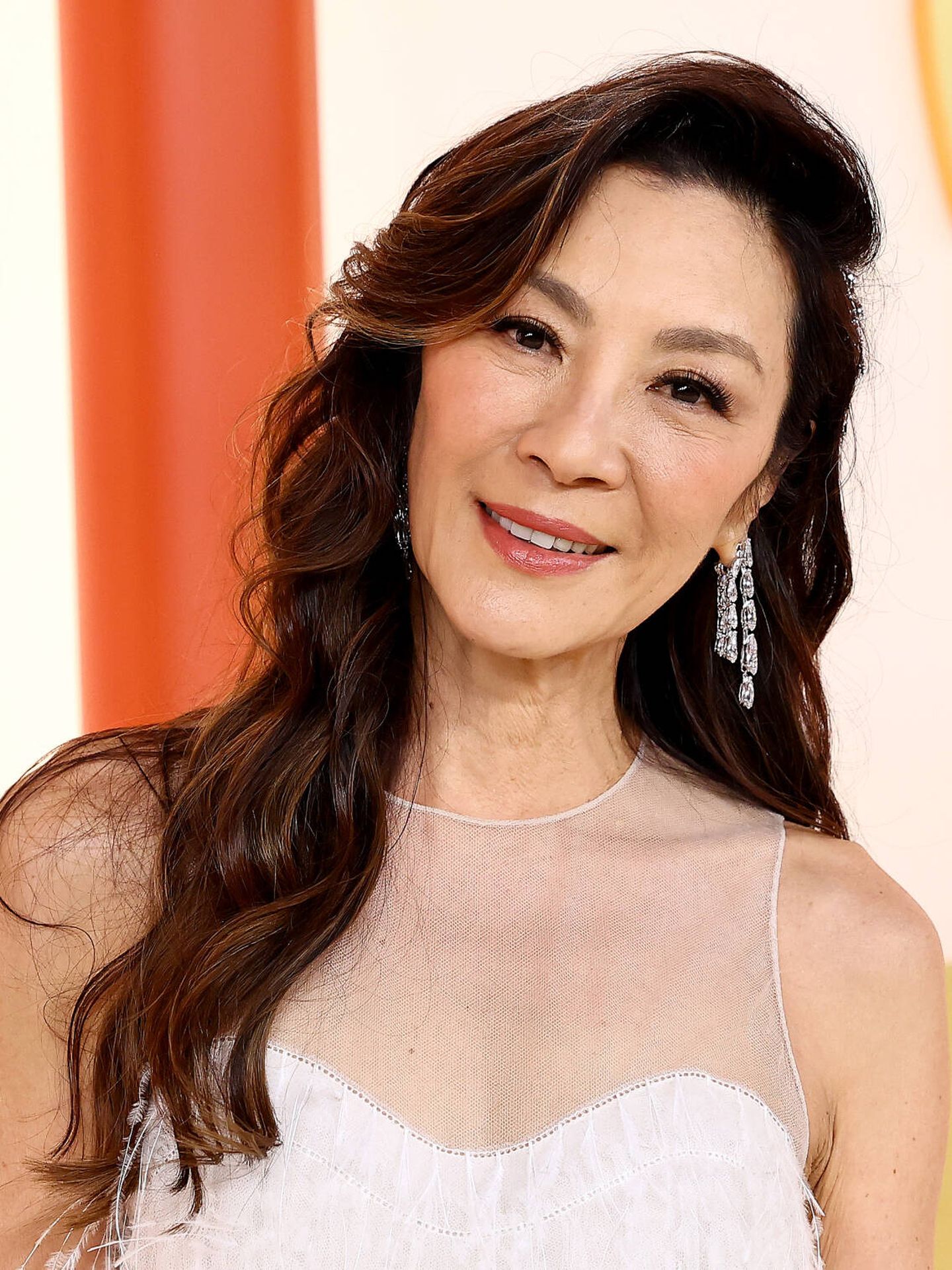 Michelle Yeoh ha elegido un look muy sencillo y casi 'casual' para los Oscar. (Getty/Arturo Holmes)