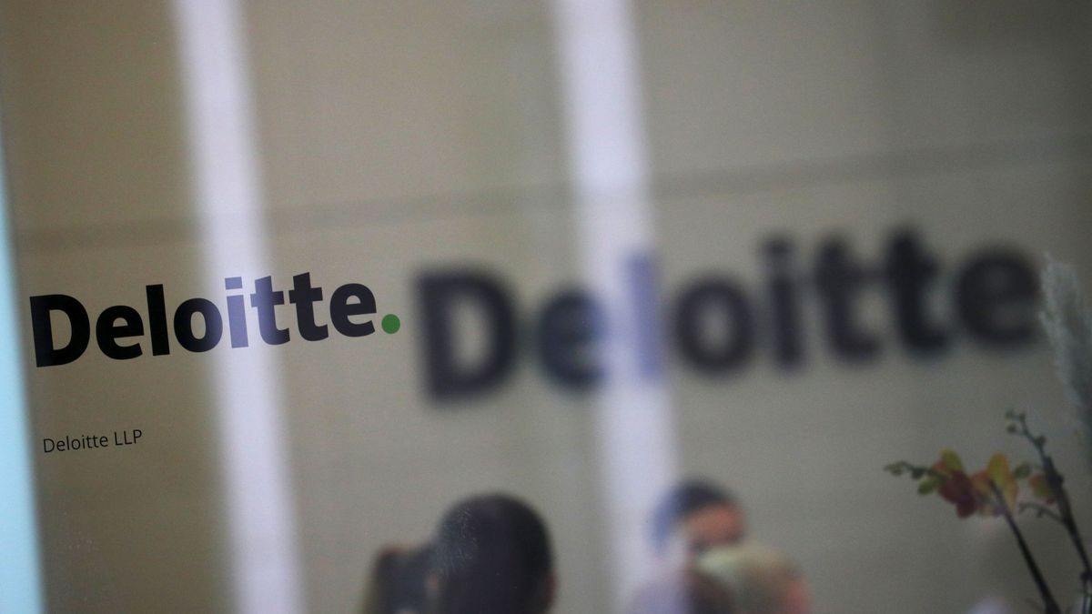 Deloitte expedienta a un socio del área digital por irregularidades con DIA y Cepsa