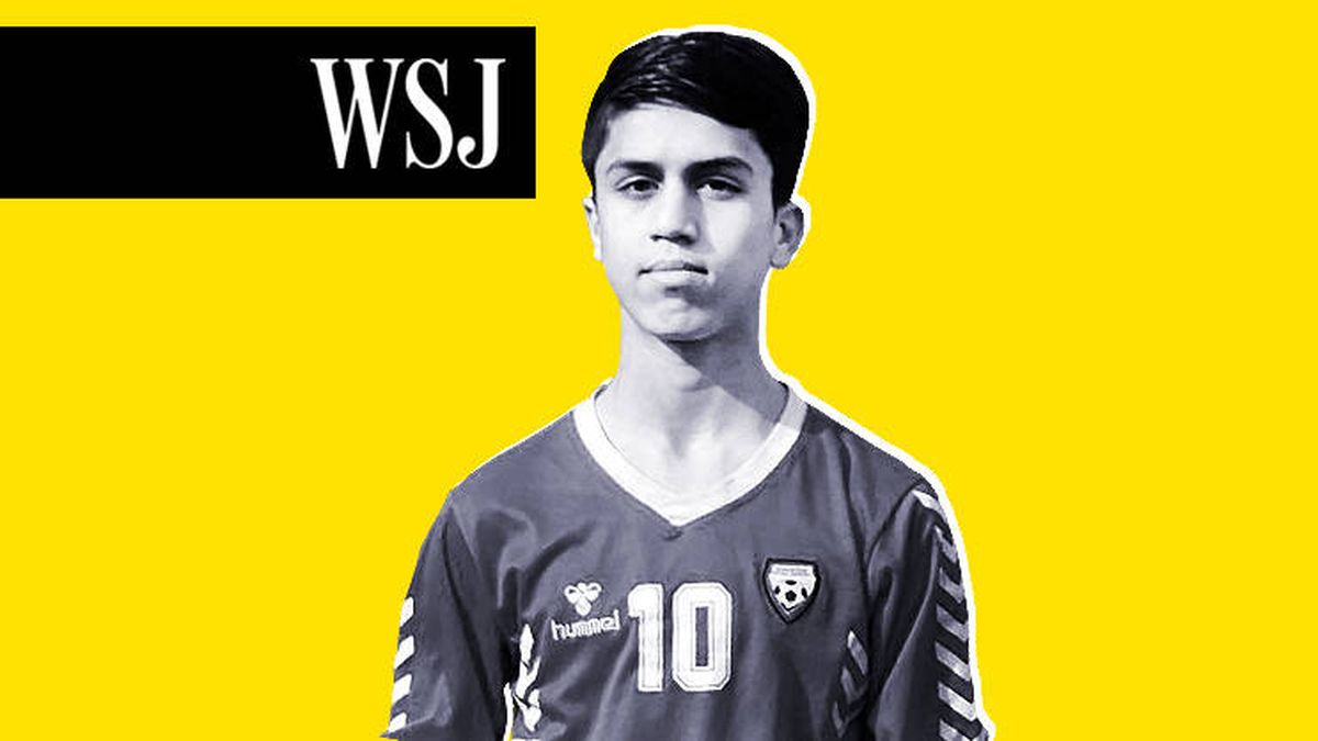 La historia del futbolista afgano de 17 años que cayó del avión al huir de Kabul