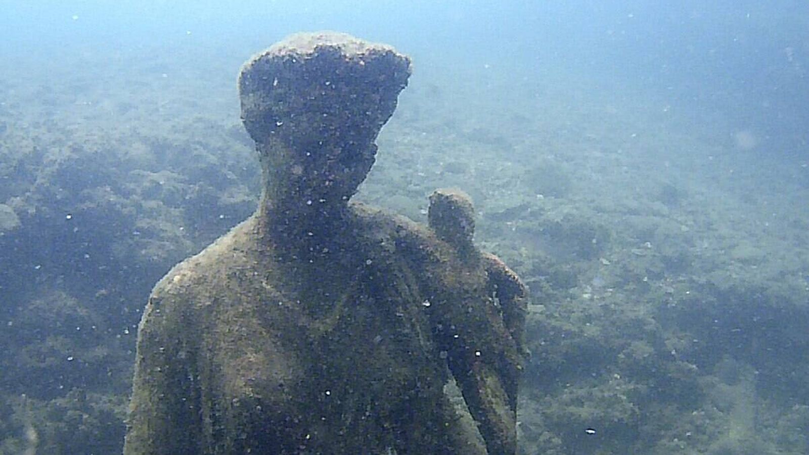Estatua de Antonia Minore en el Ninfeo de punta Epitafio. (Wikimedia)