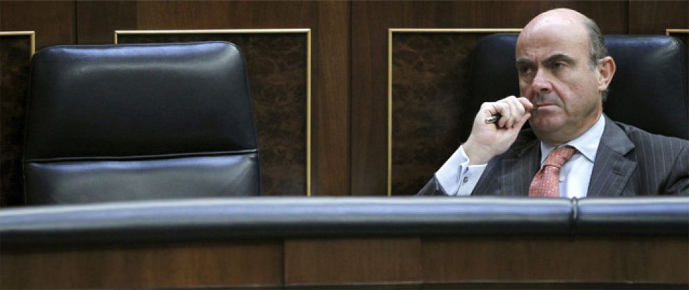 Foto: De Guindos pide a los tres grandes que tomen el 30% del 'banco malo'