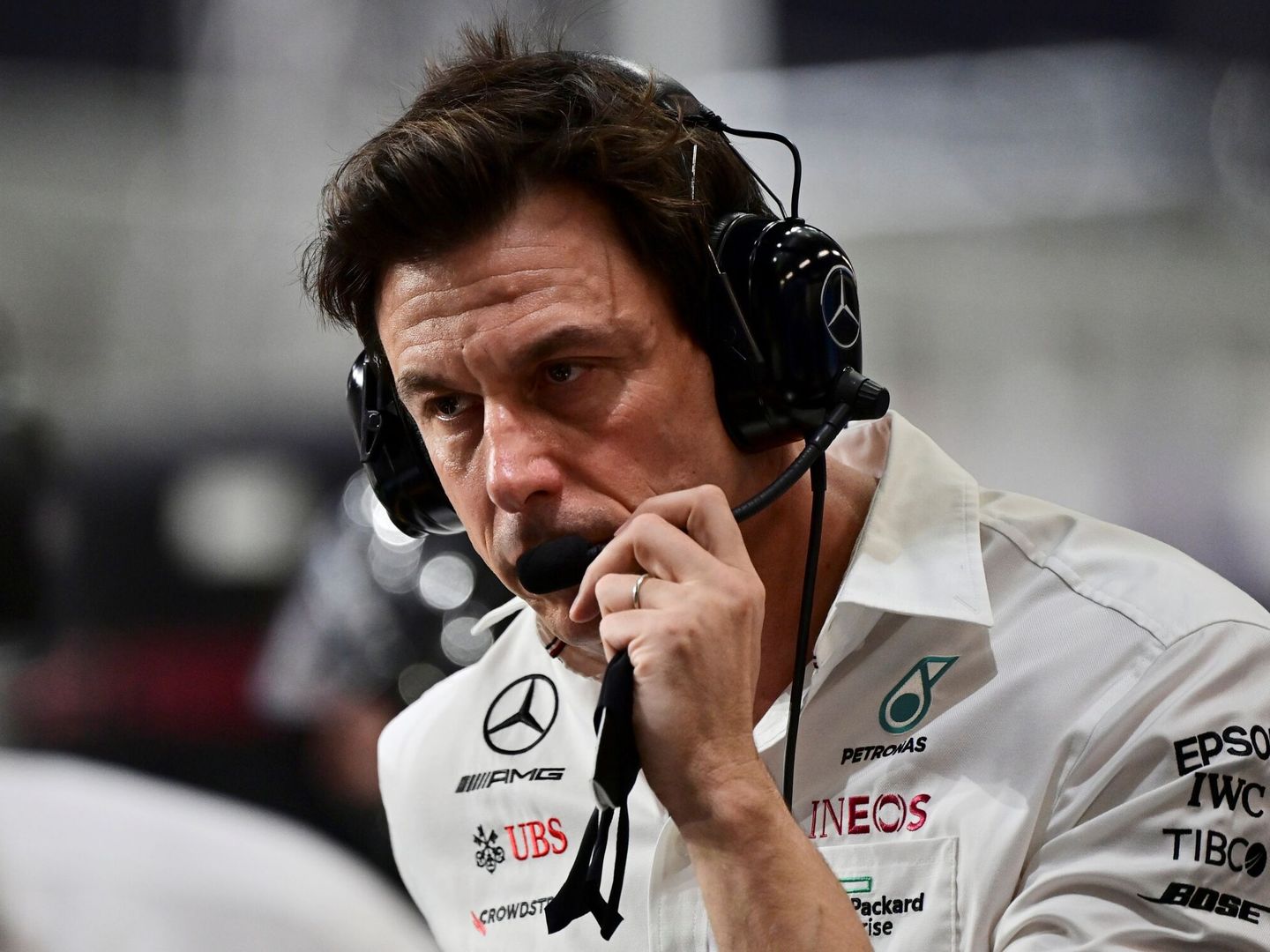 Toto Wolff está como es lógico decepcionado y tacha de 'inaceptable el rendimiento de Mercedes, pero la realidad es que son el tercer mejor coche de la parrilla (EFE EPA /ANDREJ ISAKOVIC)
