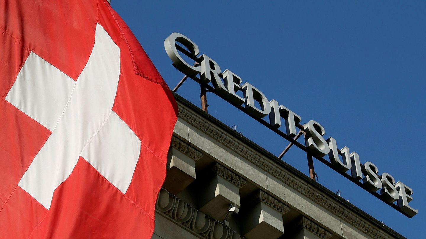 Oficina de Credit Suisse en Lucerna, Suiza. (Reuters)