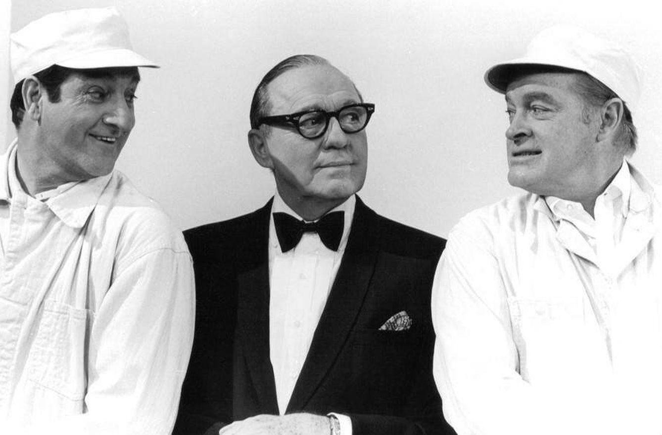 Jack Benny (centro) junto a Danny Thomas y Bob Hope en 1968 (Wikimedia)