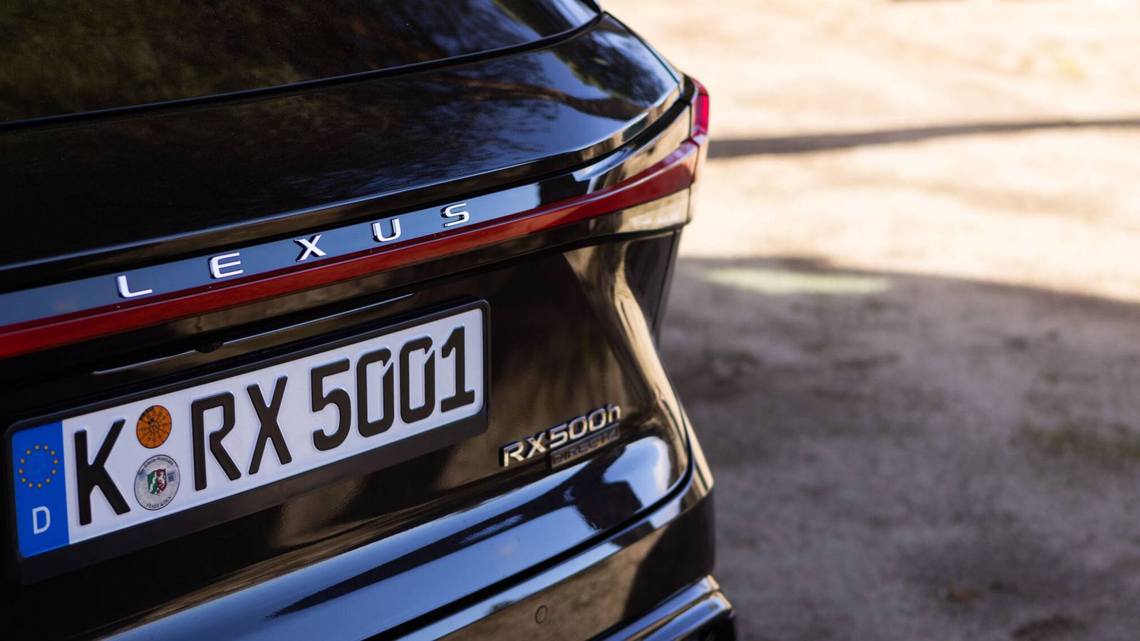 El primer híbrido turboalimentado de Lexus es el RX 500h.