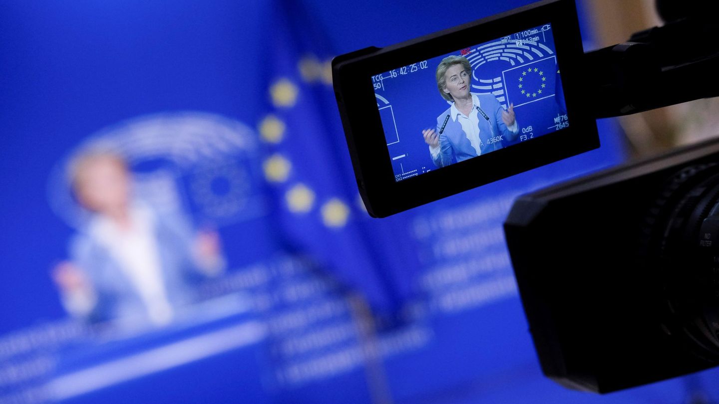 Ursula von der Leyen ofrece una rueda de prensa en el Parlamento Europeo. (EFE)