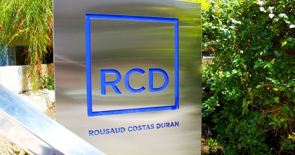 Foto: Nuevo logo de Rousaud Costas Duran. (RCD)