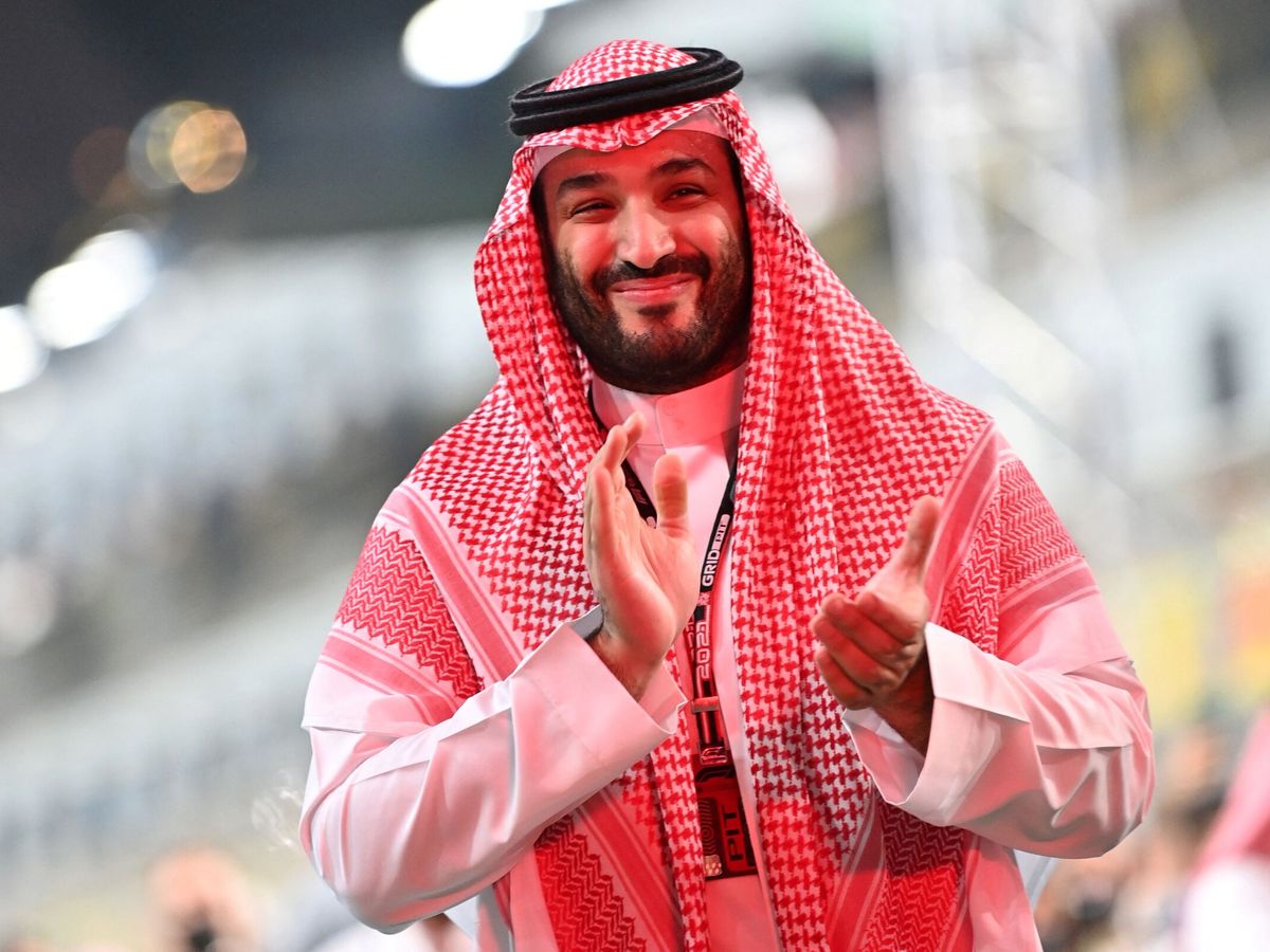 Foto: El príncipe Mohammed bin Salman en el Circuito de Jeddah. (REUTERS/Andrej Isakovic)