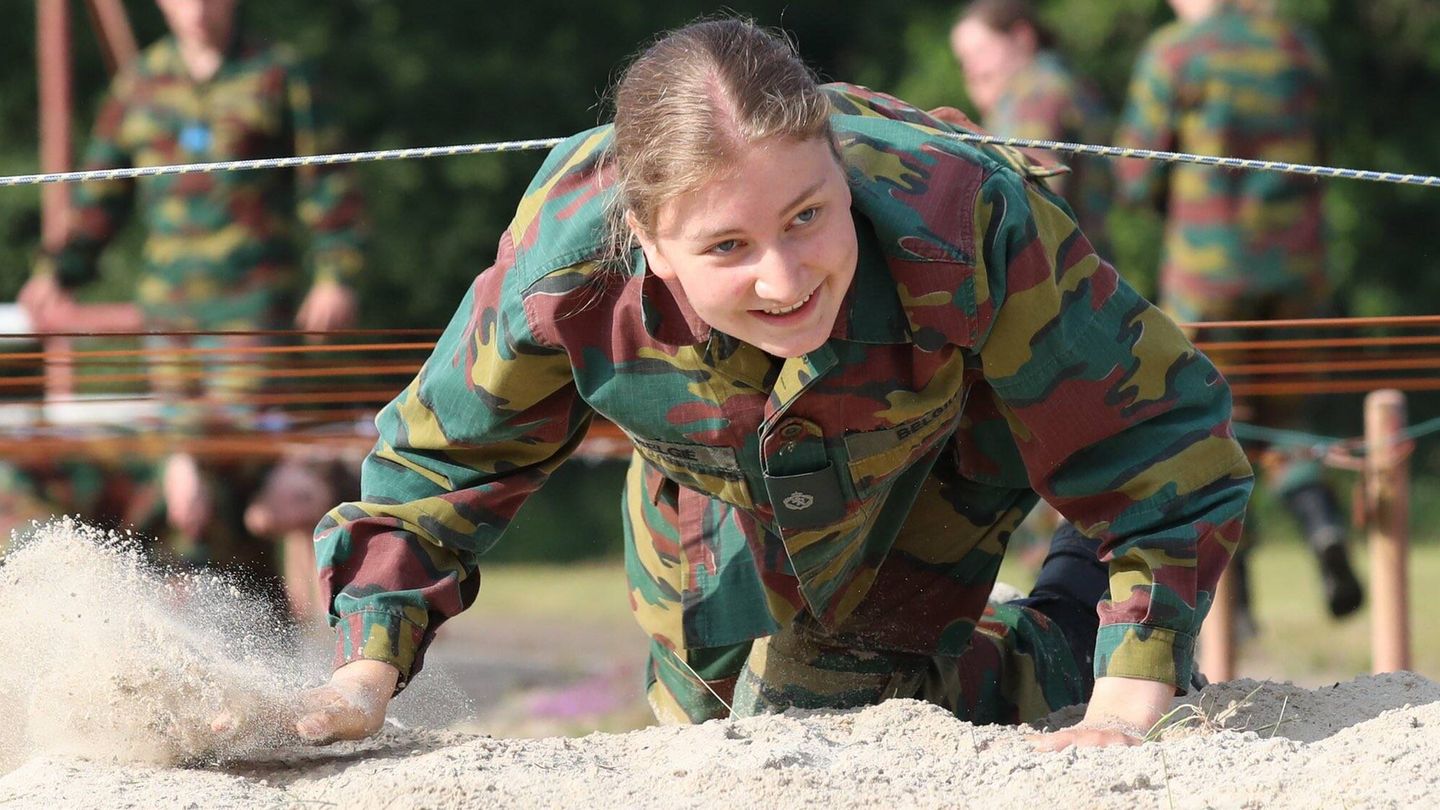 La princesa Elisabeth de Bélgica, durante su entrenamiento militar. (Casa Real de Bélgica)