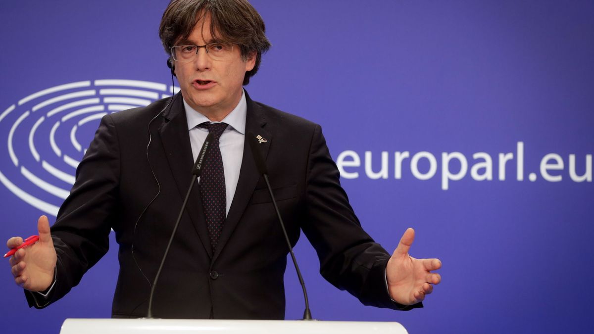 Puigdemont tendrá libertad de movimientos en Europa al menos seis meses más