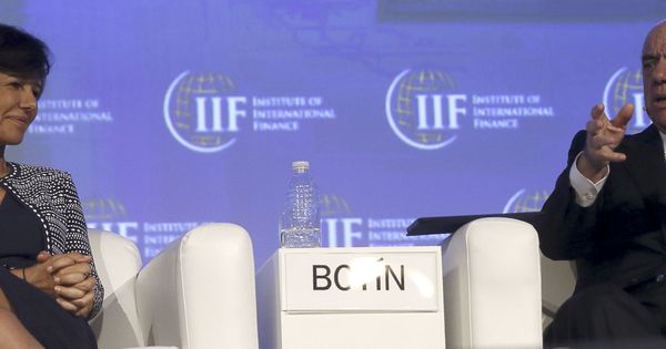 Foto: La presidenta del Banco de Santander, Ana Patricia Botín, y el presidente del BBVA, Francisco González. (EFE)