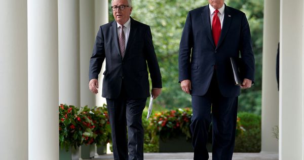 Foto: Jean-Claude Juncker, presidente de la Comisión Europea (i) junto a Donald Trump, presidente americano (d). (Reuters)