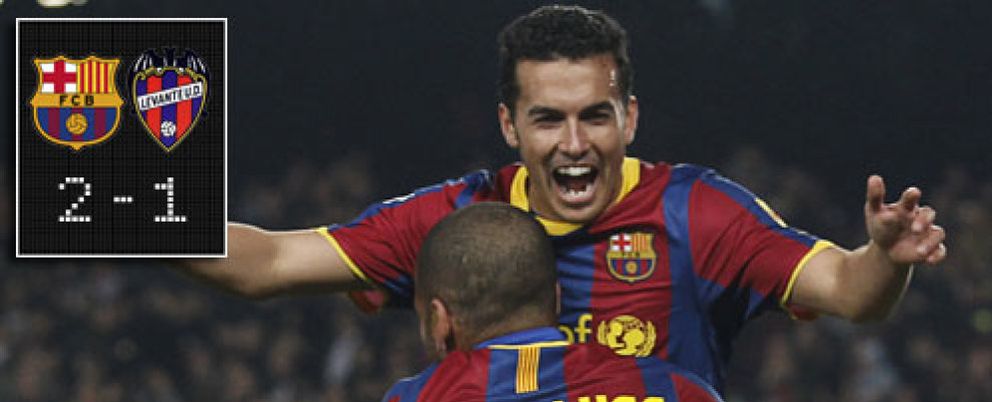 Foto: Pedro salva al Barça de la primera decepción del año