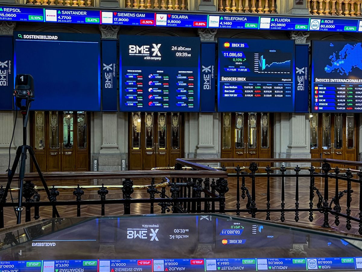 Bolsa e Ibex 35, en directo | Wall Street cierra en rojo tras un PIB que crece mucho menos de lo previsto