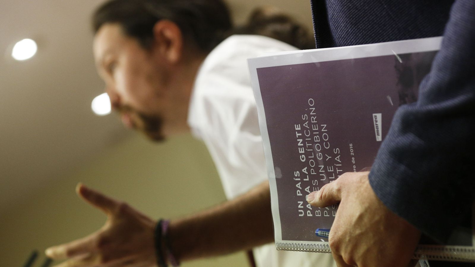 Foto: Pablo Iglesias, durante la presentación del documento 'Bases políticas para un Gobierno estable y con garantías', el pasado 15 de febrero. (Reuters)