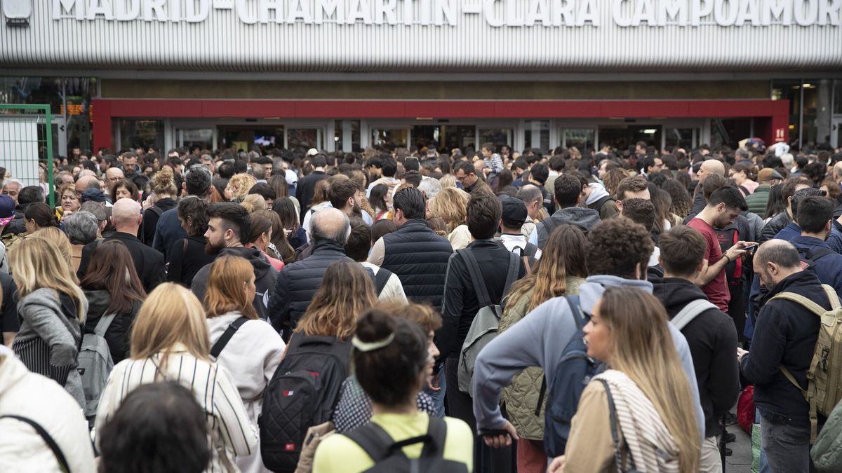 Una avería suspende la circulación de trenes de alta velocidad en Chamartín (Madrid) durante más de una hora 