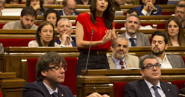 Foto: La líder de Ciudadanos, Inés Arrimadas, durante una sesión de control al Govern la pasada legislatura. (EFE)