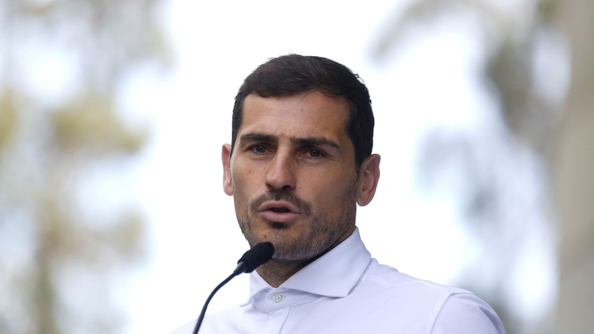 Iker Casillas acerca posturas con sus padres tras el bache de salud familiar