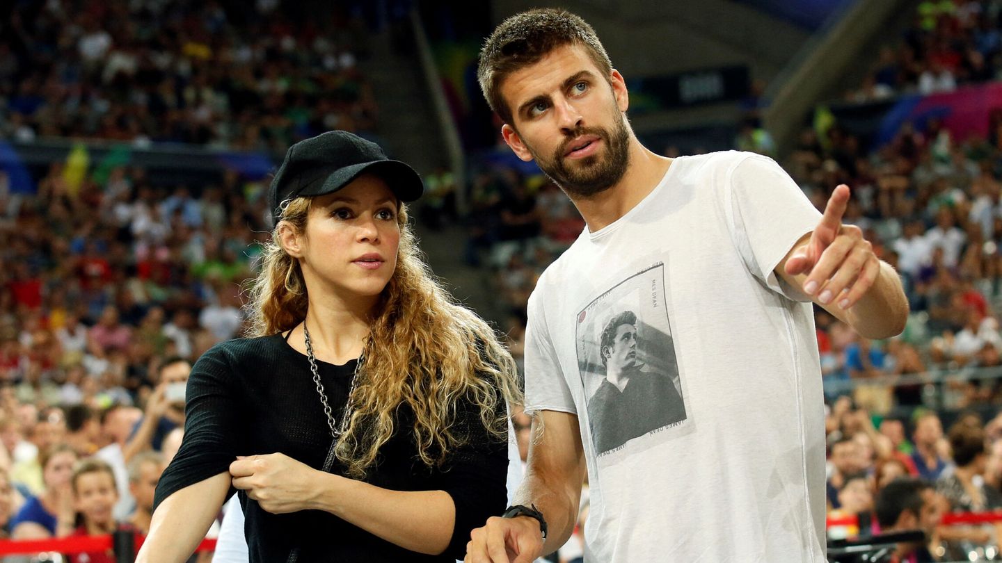 Shakira y Piqué, en una imagen de archivo. (Reuters/Albert Gea)
