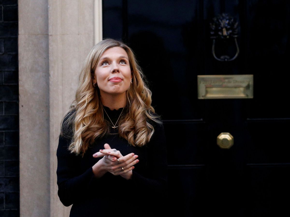 Foto: Carrie Symonds, prometida de Johnson, en el Número 10 de Downing Street. (Reuters)