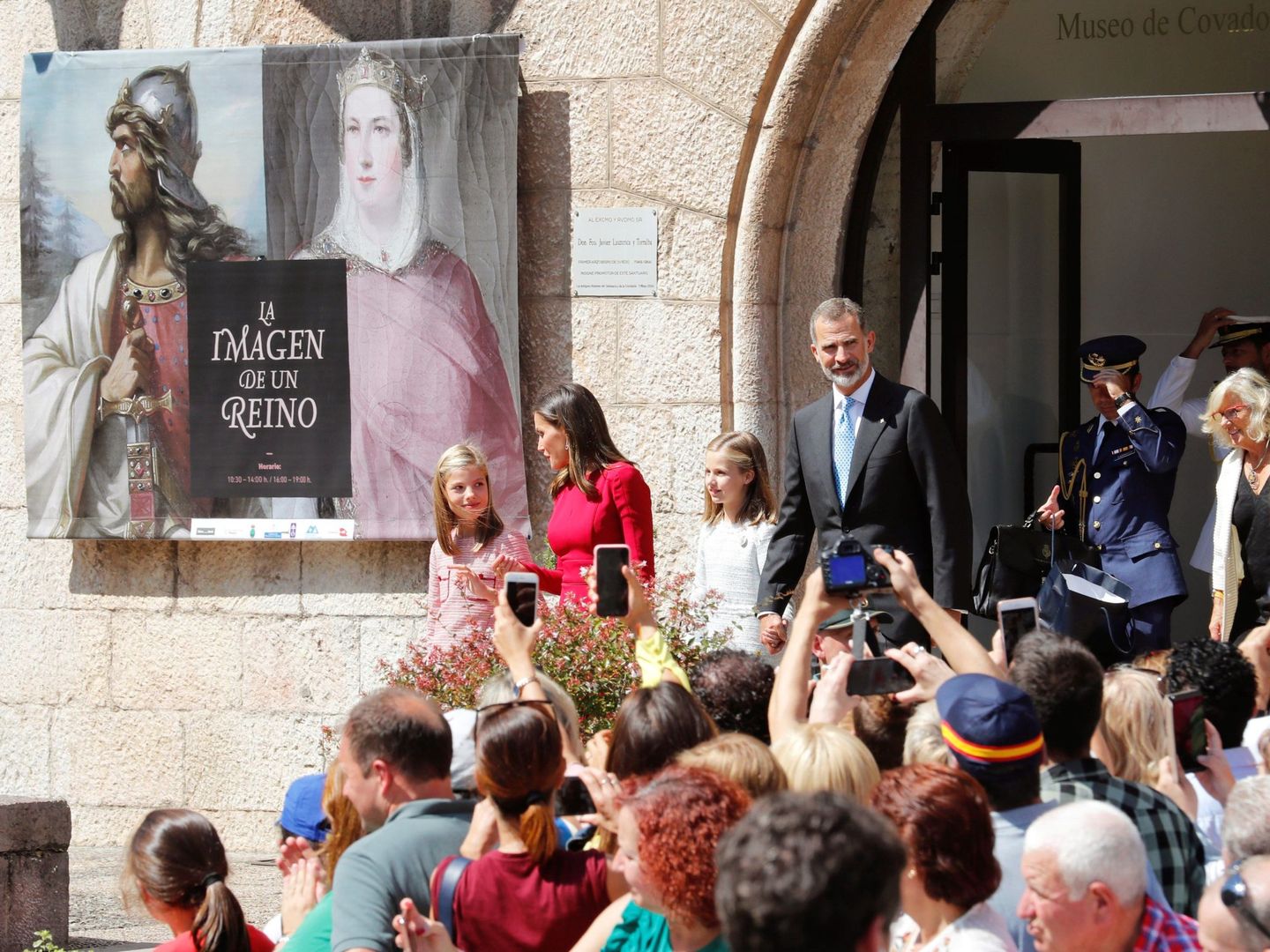 La familia real en Asturias. (EFE)