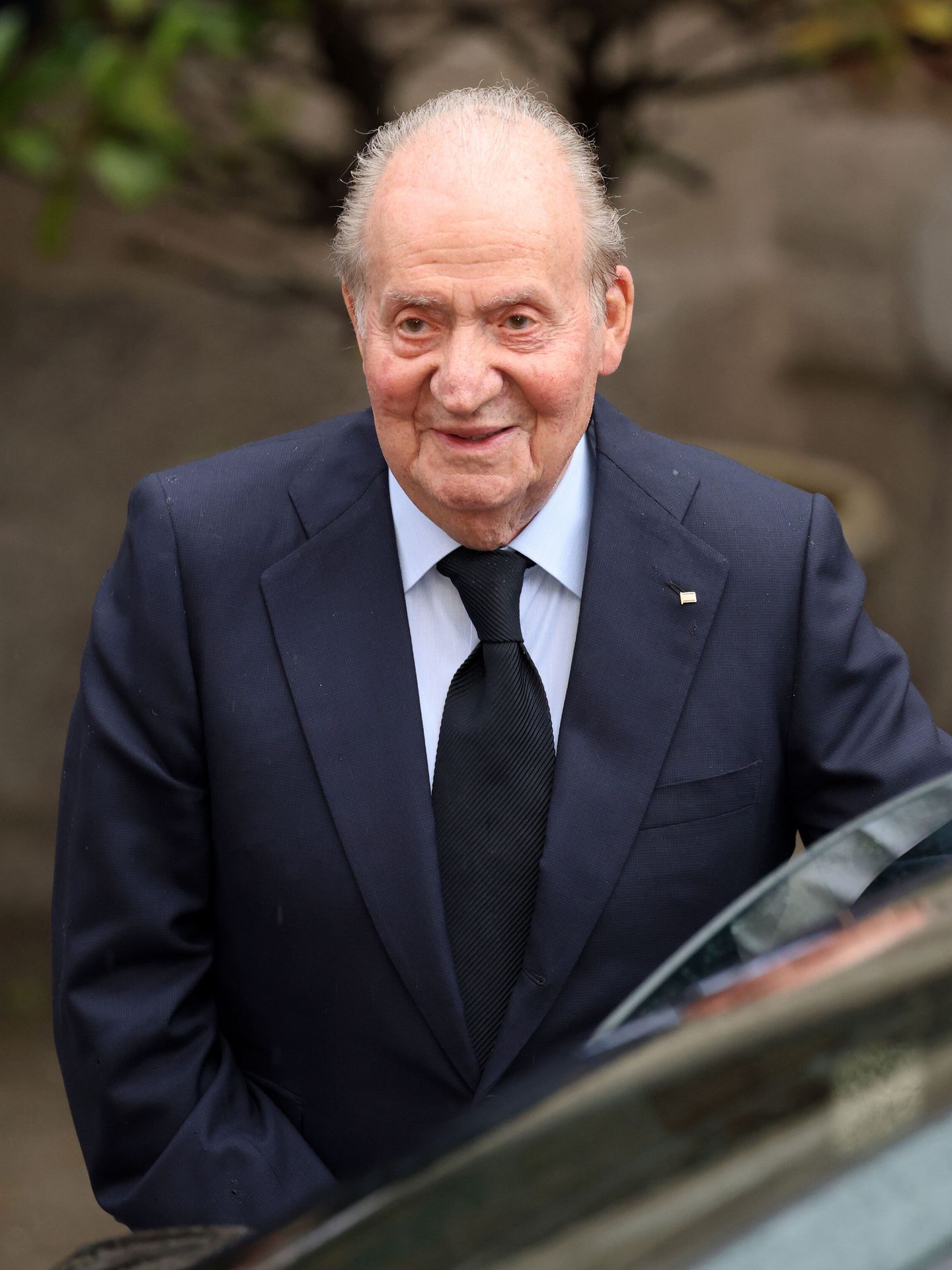 El rey Juan Carlos, en el funeral de Fernando Gómez-Acebo. (Europa Press)